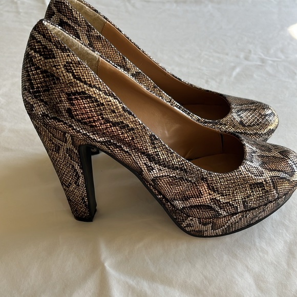 Call It Spring Python Print Women’s Size 9 Four Inch Heels- Great Used Condition - Picture 2 of 6